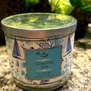Bath & Body Works  Coastal Sun candle